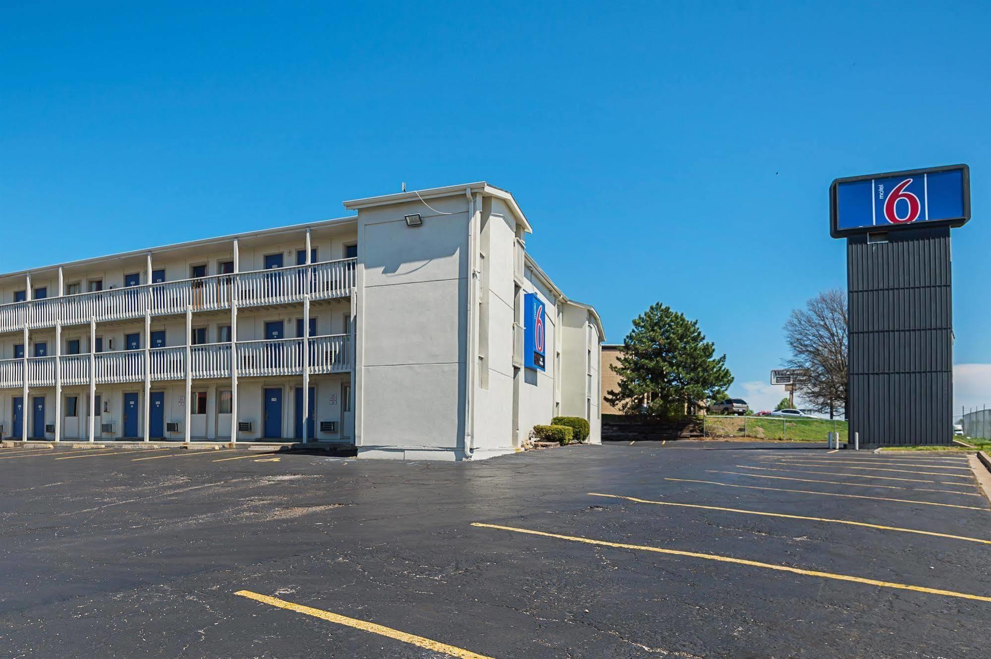 Motel 6-Blue Springs, Mo Exterior foto